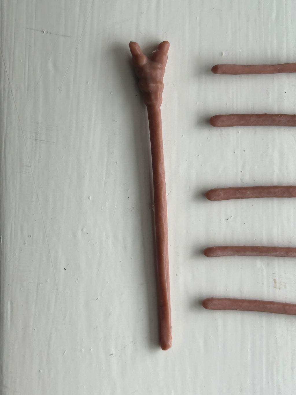 FIVE VINTAGE STAR WARS REPRODUCTION/REPLICA WEAPON EWOK SPEARS X5 & PAPLOO STAFF