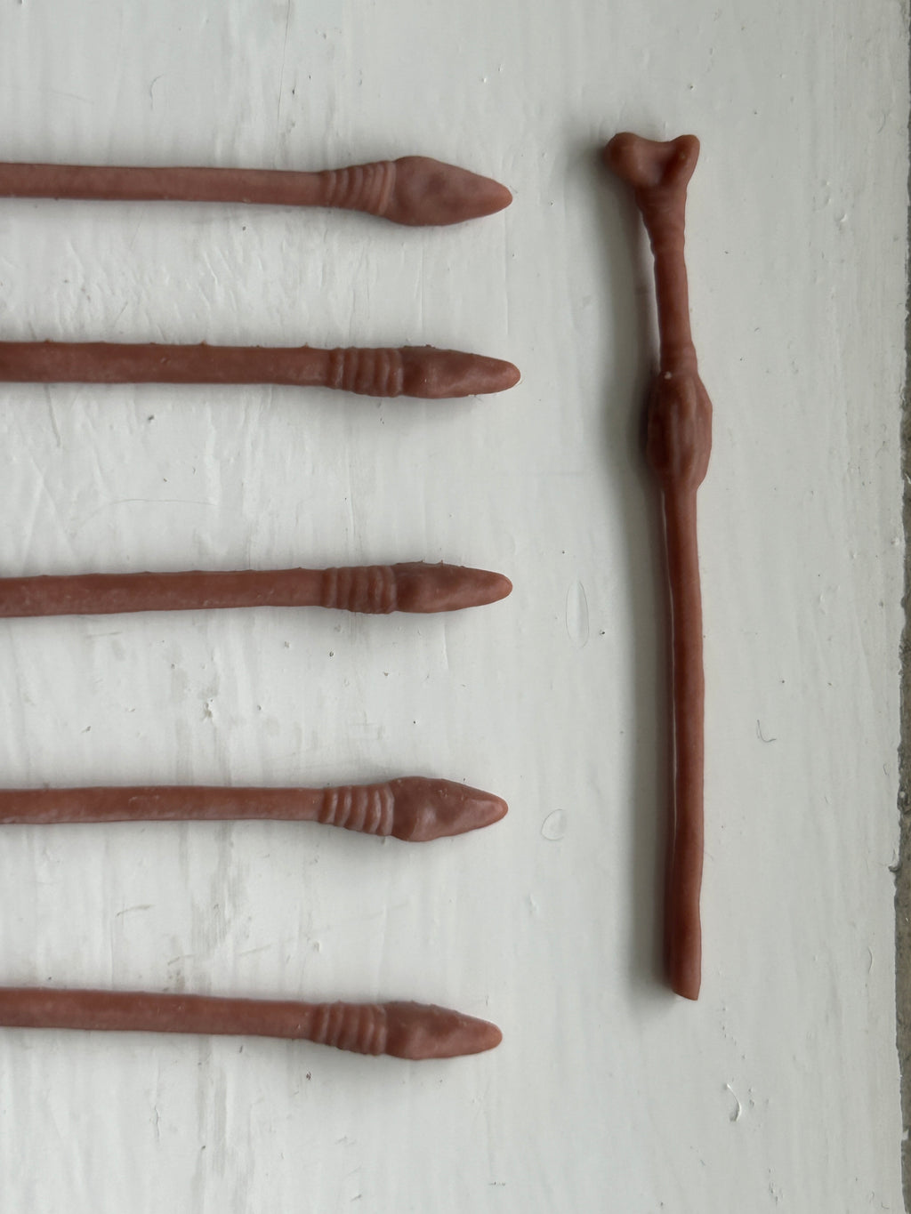 FIVE VINTAGE STAR WARS REPRODUCTION REPLICA WEAPON EWOK SPEARS X5 & CHIRPA STAFF