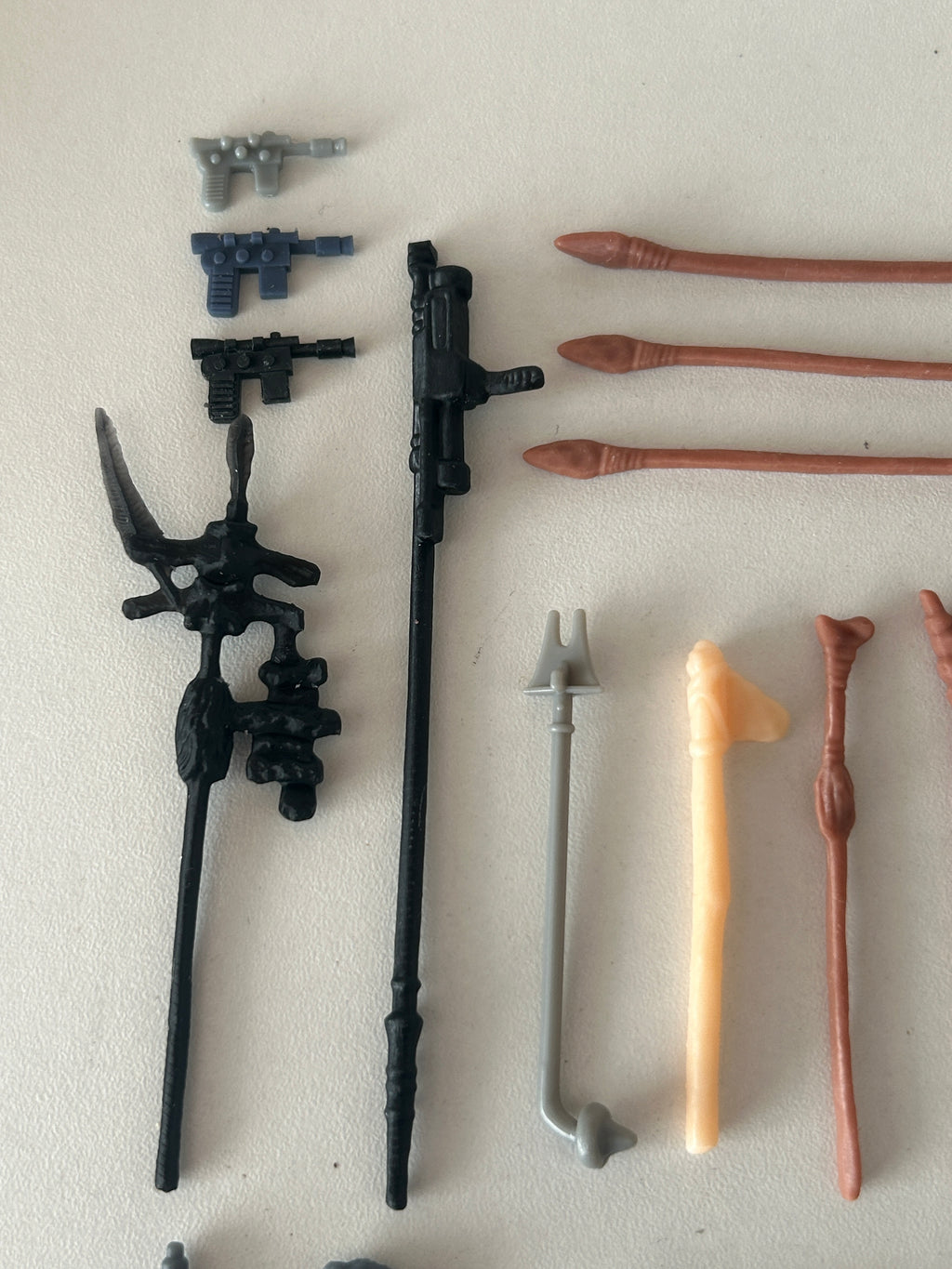 VINTAGE STAR WARS REPRODUCTION/REPLICA WEAPONS STARTER SET 60+ ITEMS 3D PRINTED