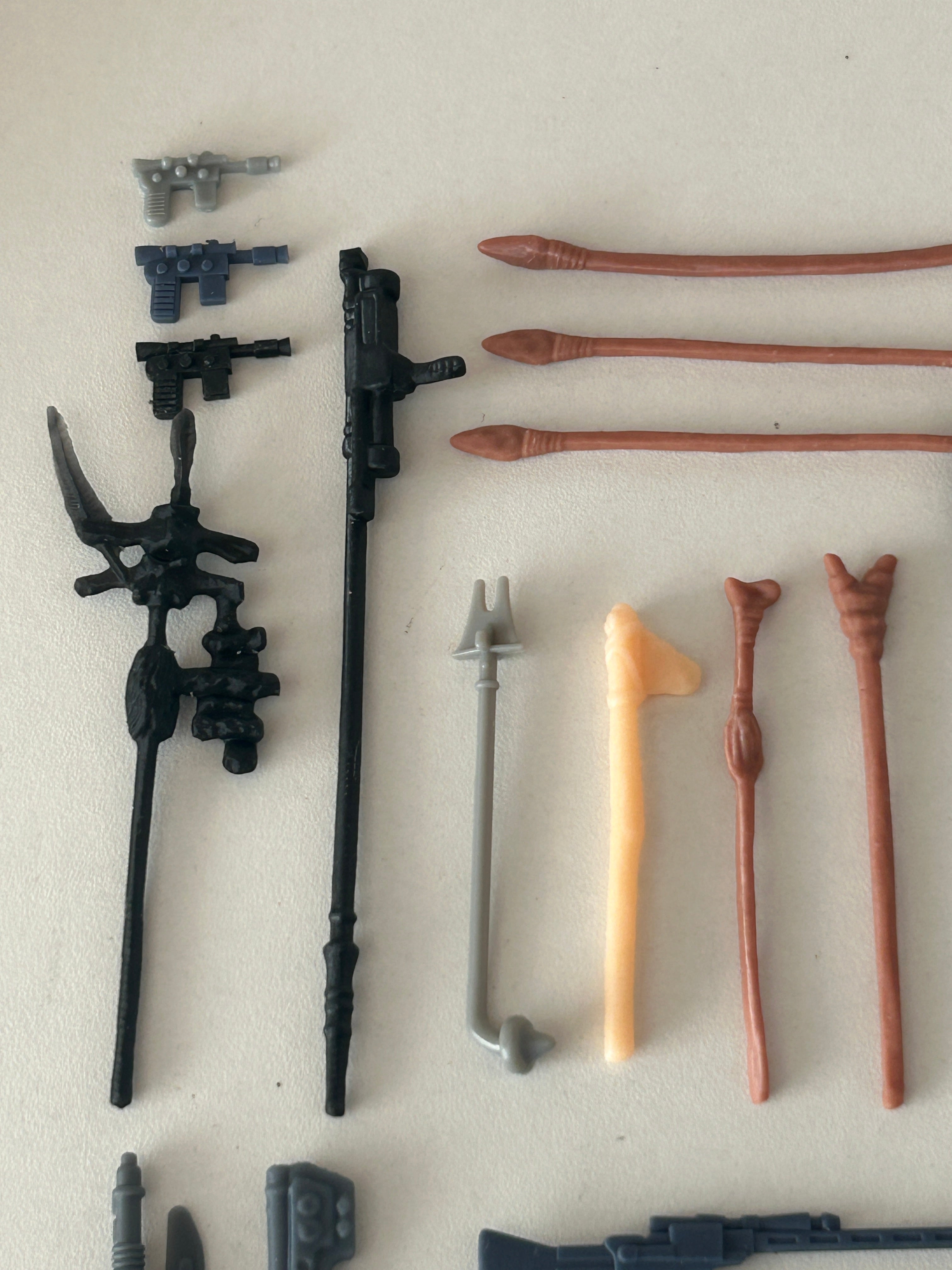 VINTAGE STAR WARS REPRODUCTION/REPLICA WEAPONS STARTER SET 60+ ITEMS 3D PRINTED