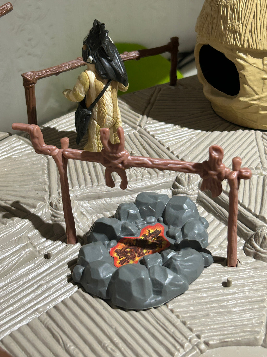 VINTAGE STAR WARS REPRODUCTION/REPLICA  EWOK VILLAGE FIRE PIT SUPPORTS & SPIT 3D