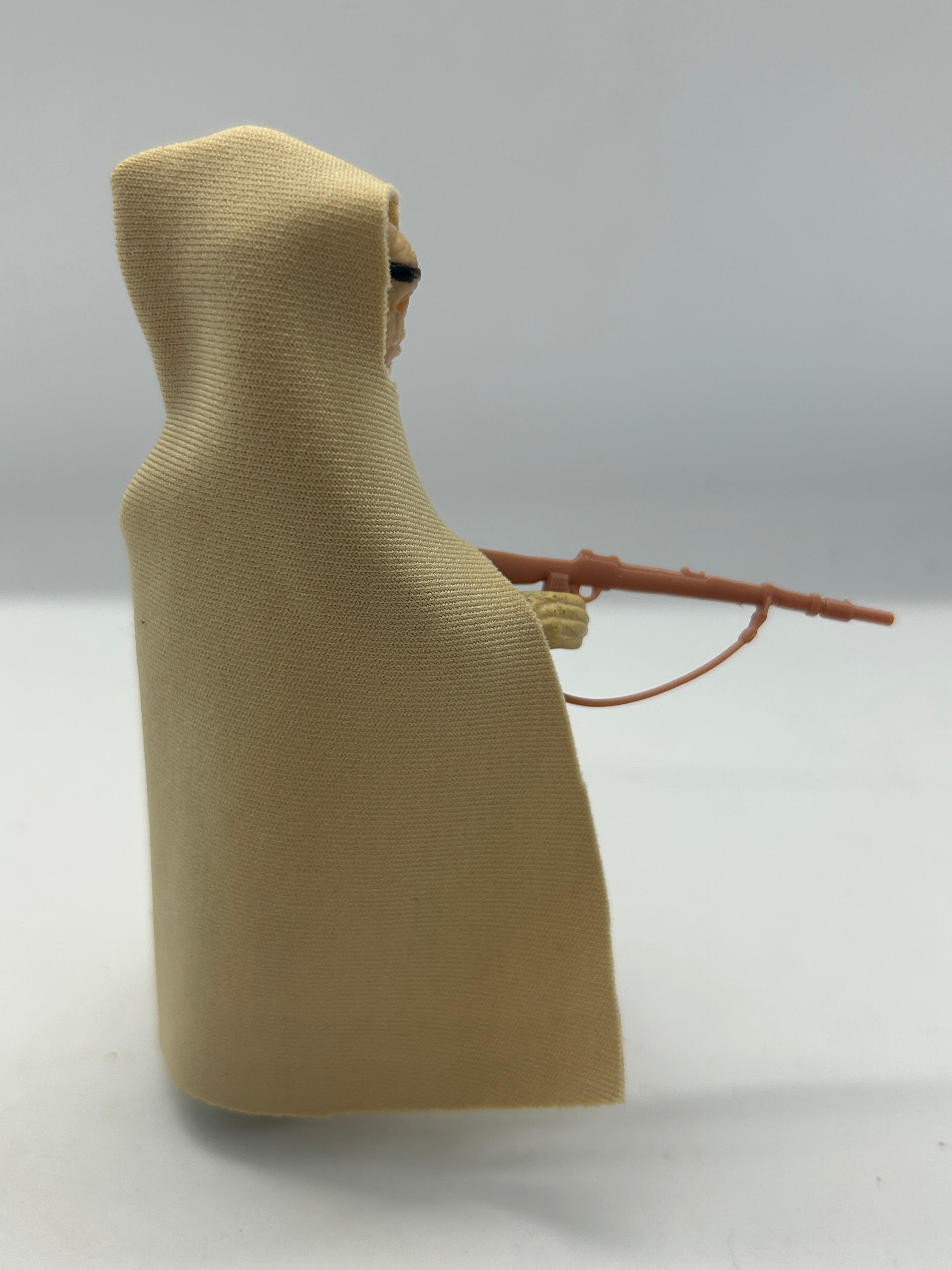 VINTAGE STAR WARS PRUNE FACE REPRODUCTION REPLICA CAPE & 3D RIFLE