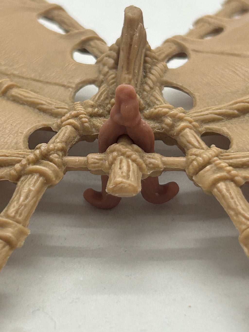 VINTAGE STAR WARS REPRODUCTION/REPLICA  1983 EWOK GLIDER BOULDER CLIP HOOK